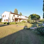 Awesome In With Swimming Pool Apartamento