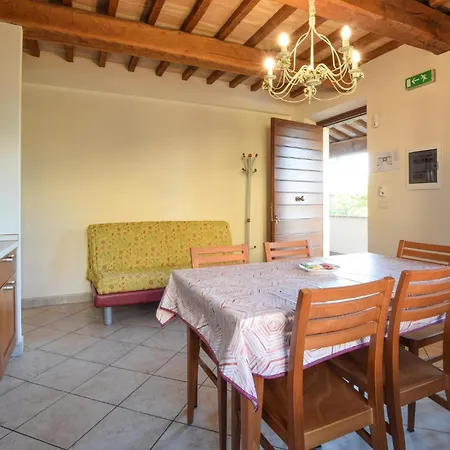 Awesome In With Swimming Pool Apartamento Cannara