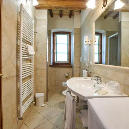 Awesome In With Swimming Pool * Cannara