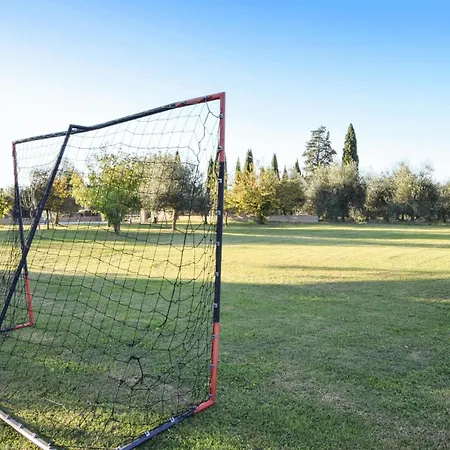 Awesome In With Swimming Pool Apartamento *