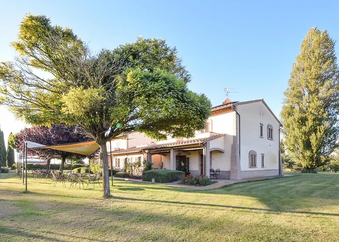 Apartmán Awesome In With Swimming Pool Cannara