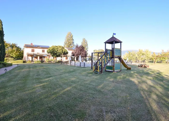 Awesome In With Swimming Pool Appartamento