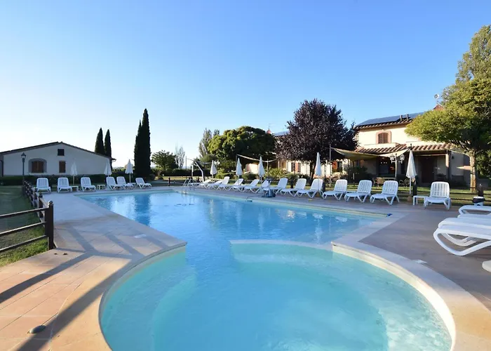 Appartamento Awesome In With Swimming Pool